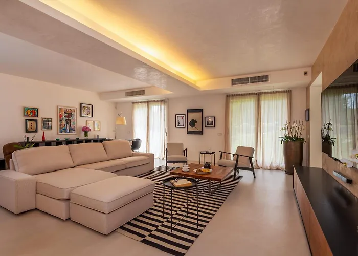 Luxury Golf Villa *